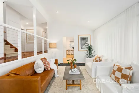 Property photo of 1 Sheringa Grove Cordeaux Heights NSW 2526