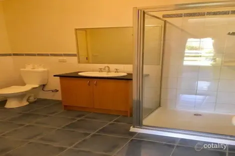 Property photo of 26 Glenelg Boulevard Taylors Hill VIC 3037