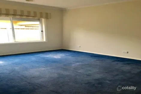 Property photo of 26 Glenelg Boulevard Taylors Hill VIC 3037