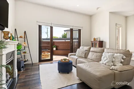 Property photo of 1 Rebecca Place Niddrie VIC 3042