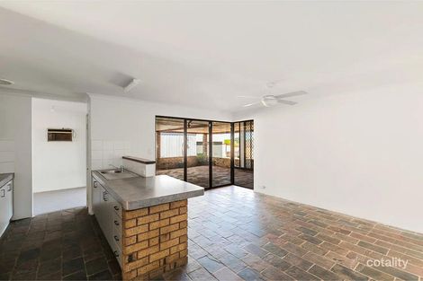 Property photo of 27 Skottowe Parkway Parmelia WA 6167