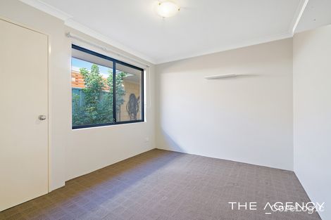 Property photo of 33 Paperbark Lane Atwell WA 6164