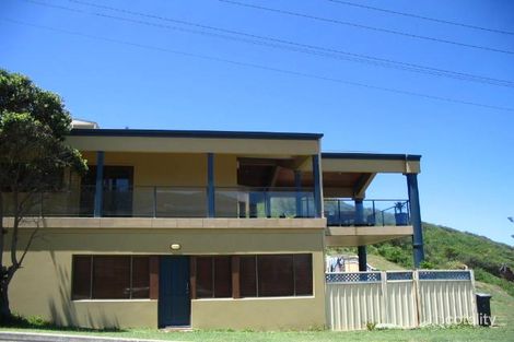 Property photo of 14 Ebsworth Street Redhead NSW 2290