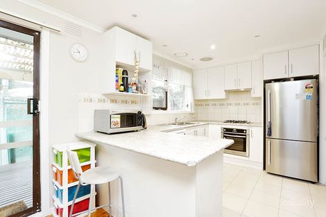 Property photo of 2 Mossgiel Park Drive Endeavour Hills VIC 3802