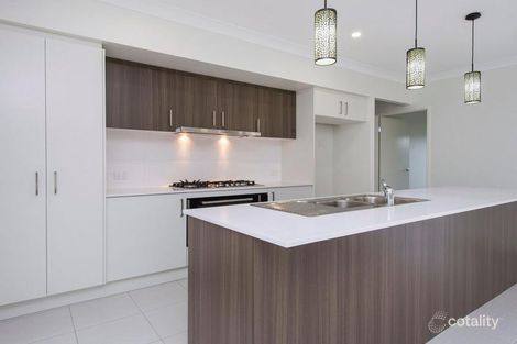 Property photo of 30 Looby Crescent Pimpama QLD 4209