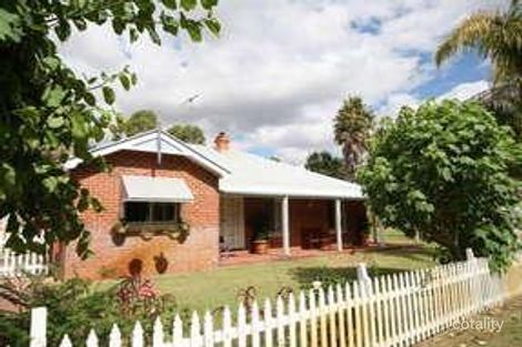 3 Lincoln Gr, College Grove, WA 6230