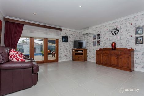 Property photo of 5 Crowther Elbow Ocean Reef WA 6027