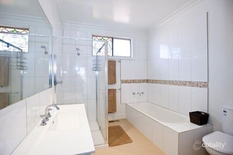 Property photo of 24 Cuthbert Street Niddrie VIC 3042