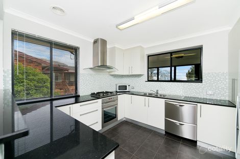 Property photo of 16 Hillbar Rise Karabar NSW 2620