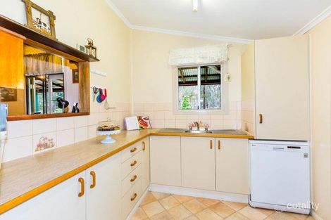 Property photo of 22 Pinnell Road Crows Nest QLD 4355