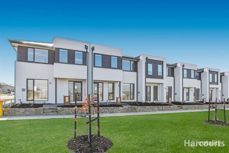 Property photo of 1 Lopes Walk Clyde North VIC 3978