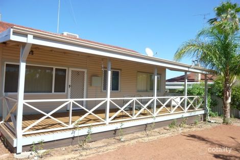 8 Strickland Ave, Northam, WA 6401