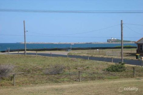 Property photo of 14 Eames Avenue Stockton NSW 2295