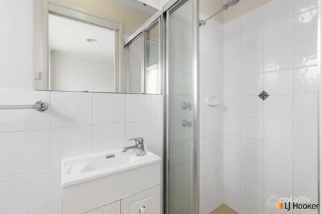 Property photo of 21/10 Federal Highway Watson ACT 2602
