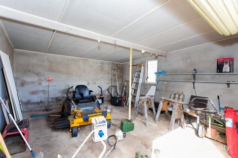 37 Vaux St, Cowra, NSW 2794