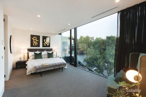 Property photo of 37 Lambert Road Toorak VIC 3142