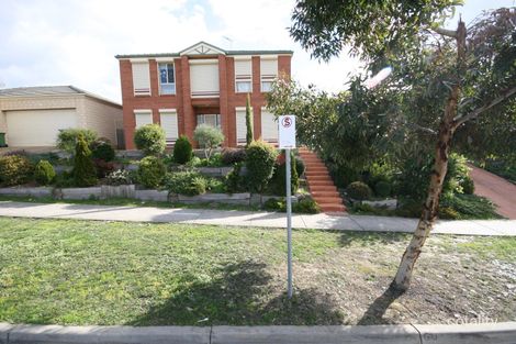 17 Golden Ridge Dr, Croydon Hills, VIC 3136