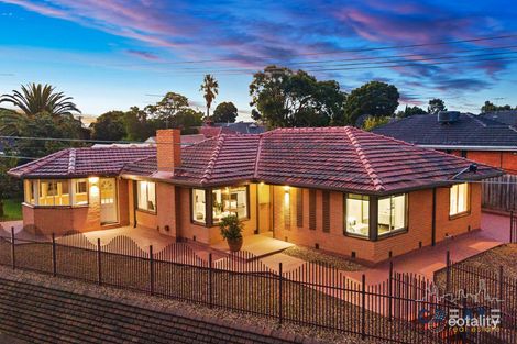 1 Chatsworth Ave, Ardeer, VIC 3022