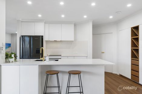 Property photo of 13 Wattlepark Lane Robina QLD 4226