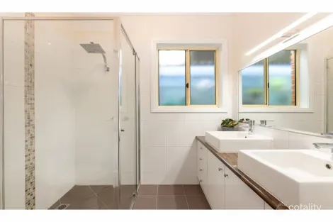 Property photo of 3 Dirru Court Springdale Heights NSW 2641