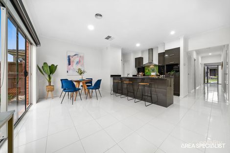 Property photo of 3 Scotch Lane Cranbourne West VIC 3977