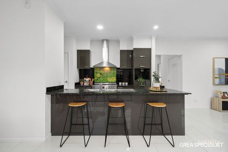 Property photo of 3 Scotch Lane Cranbourne West VIC 3977