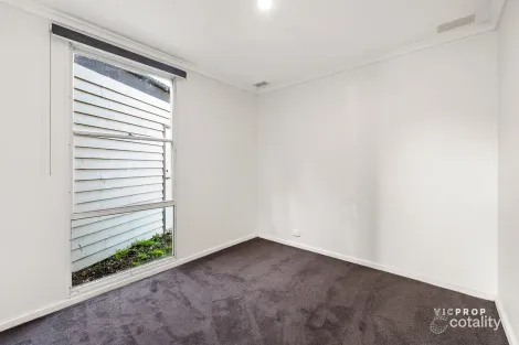 Property photo of 17 Junee Court Hastings VIC 3915