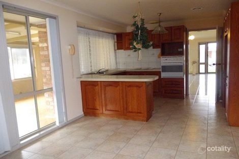Property photo of 10 Wordsworth Place Delahey VIC 3037