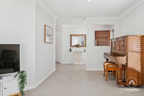 Property photo of 5 Conferta Place Regents Park QLD 4118