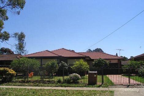 32 Shortland Ave, Lurnea, NSW 2170