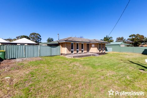 Property photo of 16 Devonshire Terrace Armadale WA 6112