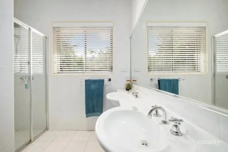 Property photo of 3 Hatton Drive Yass NSW 2582