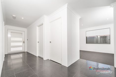 Property photo of 6 Mercado Way Alkimos WA 6038