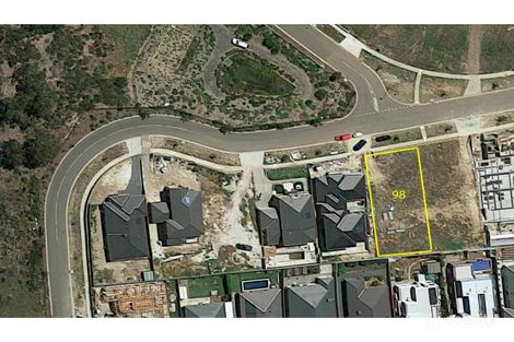 98 Trinity Bvd, Attwood, VIC 3049