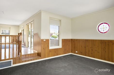 Property photo of 17 Gledhill Rise Kangaroo Flat VIC 3555