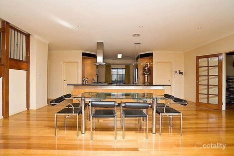 Property photo of 14 Akoonah Court Burnside VIC 3023