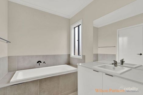 Property photo of 3 Epacris Crescent Broadford VIC 3658