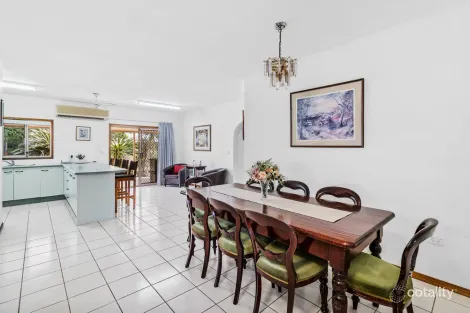 Property photo of 40 Dungarvan Drive Brinsmead QLD 4870
