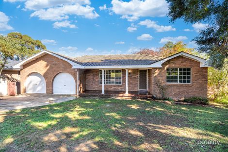 Property photo of 48 Wiare Circuit Orange NSW 2800