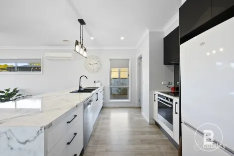 Property photo of 286A Gladstone Street Maryborough VIC 3465