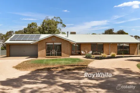 66 Regina Ave, Cabarita, VIC 3505