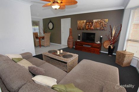 Property photo of 2/143 Amarina Avenue Mooloolaba QLD 4557