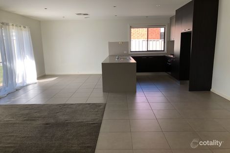 Property photo of 2 Darga Place Springdale Heights NSW 2641