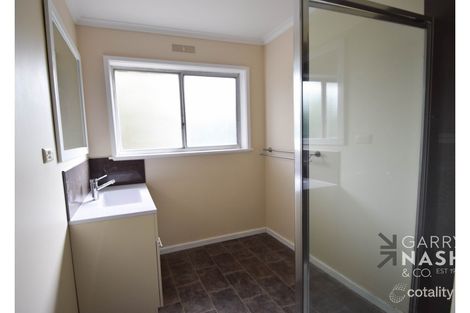 Property photo of 17 Rangeview Avenue Wangaratta VIC 3677