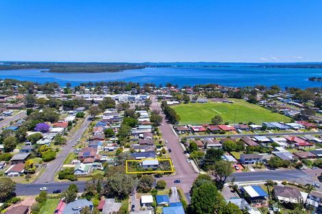 Property photo of 2 Noela Place Budgewoi NSW 2262