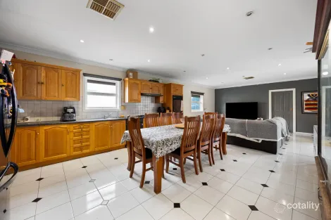 Property photo of 35 Mitton Avenue Henley Beach SA 5022