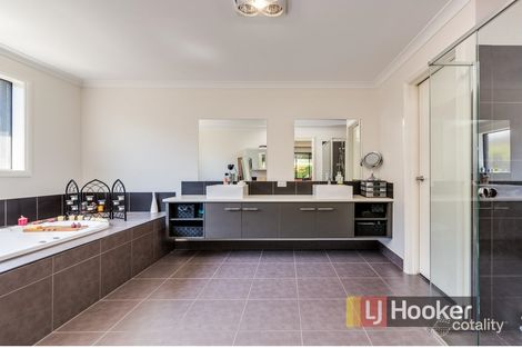 Property photo of 15 Marija Crescent Berwick VIC 3806