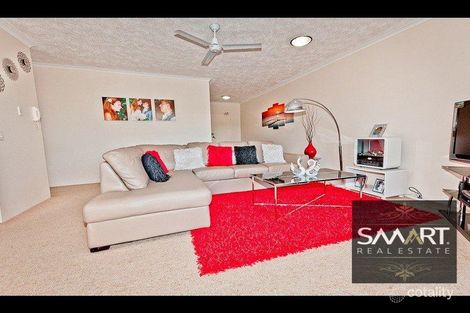 Property photo of 2/4 Proud Street Labrador QLD 4215