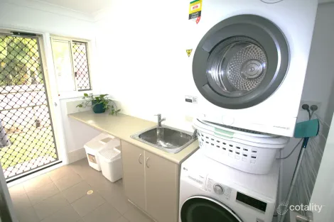 Property photo of 46 Barramul Place Thornlands QLD 4164