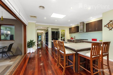 Property photo of 6 Erin Square Deer Park VIC 3023